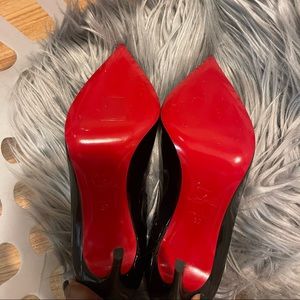 Christian Louboutin Piagalle Folies 37 (size) 7